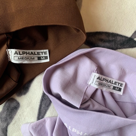 Alphalete Women’s Amplify Shorts 4.5” Misty Lilac Medium - Picture 2 of 4